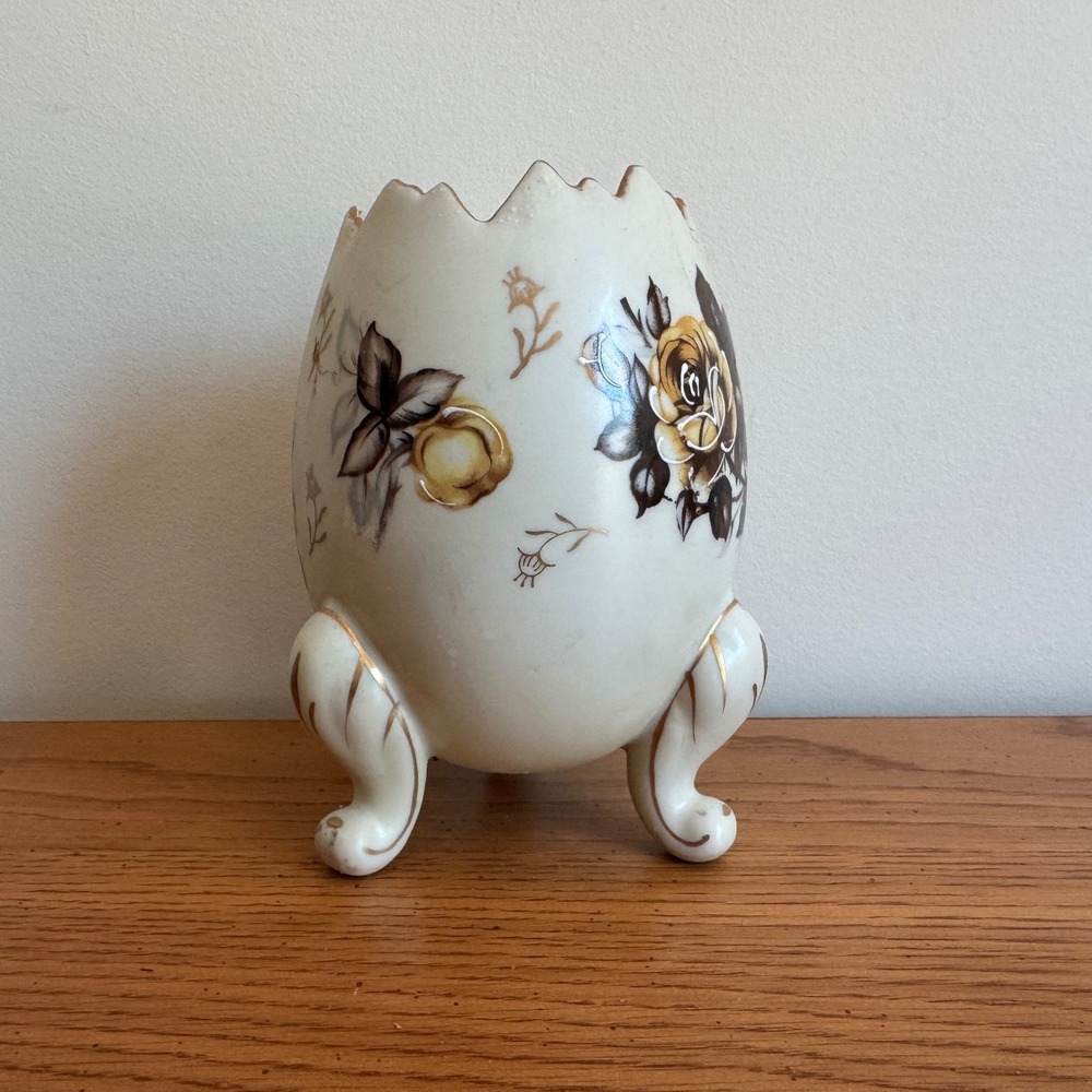 NapcoWare‎ Vintage Footed Porcelain Egg Vase Yellow Rose Gold Trim C3199/L